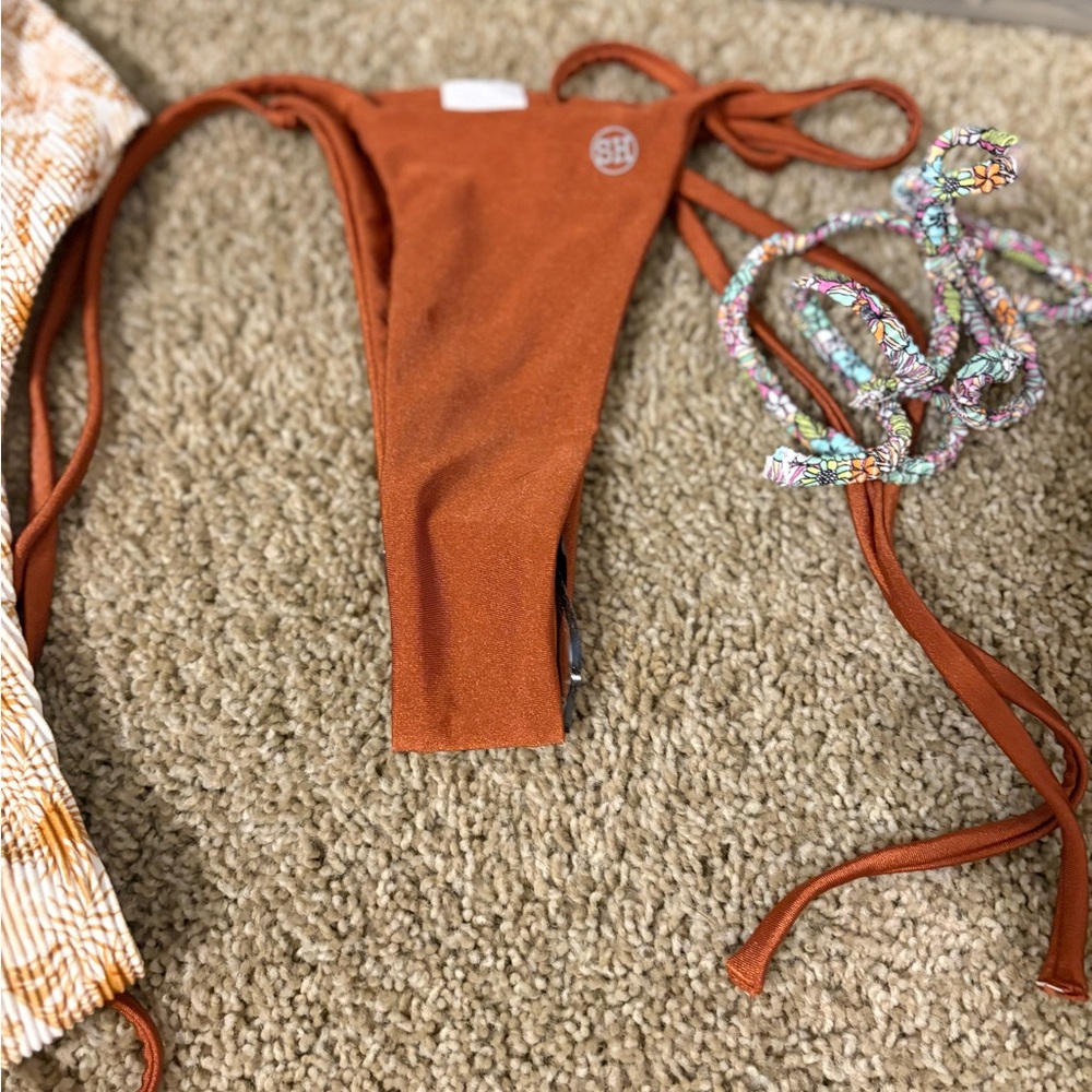 Stylish Multicolor Bikini Set - Picture 3 of 5